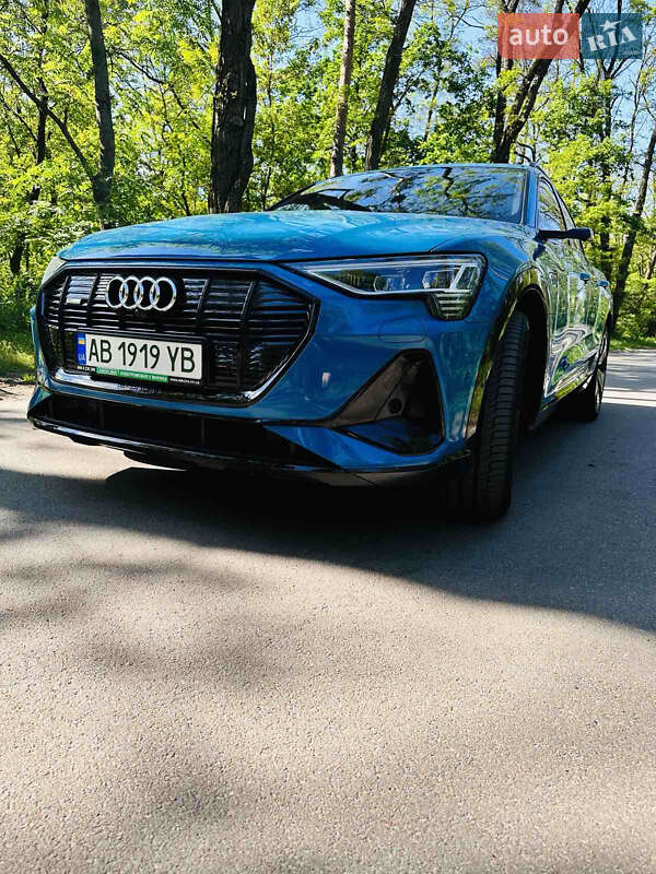 Внедорожник / Кроссовер Audi e-tron 2020 в Киеве фото 18 Внедорожник / Кроссовер Audi e-tron 2020 в Киеве