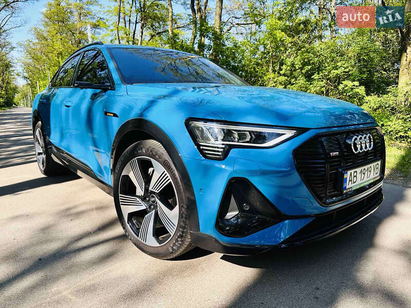 Внедорожник / Кроссовер Audi e-tron 2020 в Киеве фото 21 Внедорожник / Кроссовер Audi e-tron 2020 в Киеве