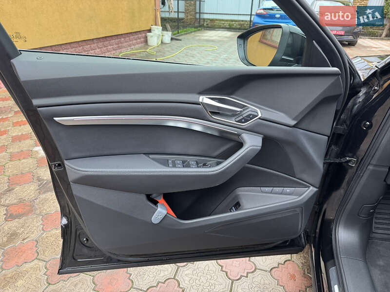 Внедорожник / Кроссовер Audi e-tron 2021 в Ровно фото 11 Внедорожник / Кроссовер Audi e-tron 2021 в Ровно