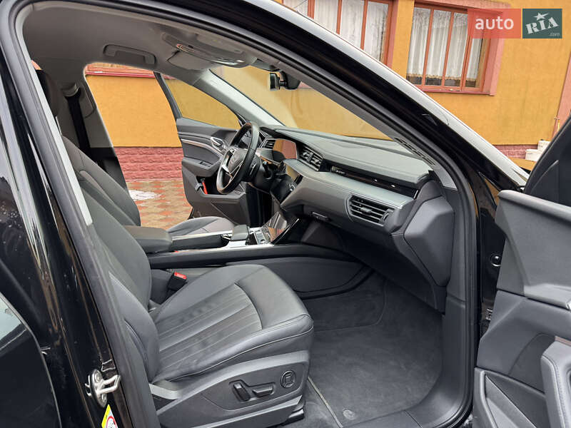 Внедорожник / Кроссовер Audi e-tron 2021 в Ровно фото 23 Внедорожник / Кроссовер Audi e-tron 2021 в Ровно