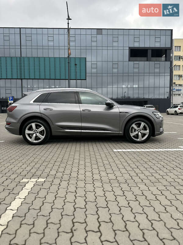 Внедорожник / Кроссовер Audi e-tron 2022 в Львове фото 15 Внедорожник / Кроссовер Audi e-tron 2022 в Львове