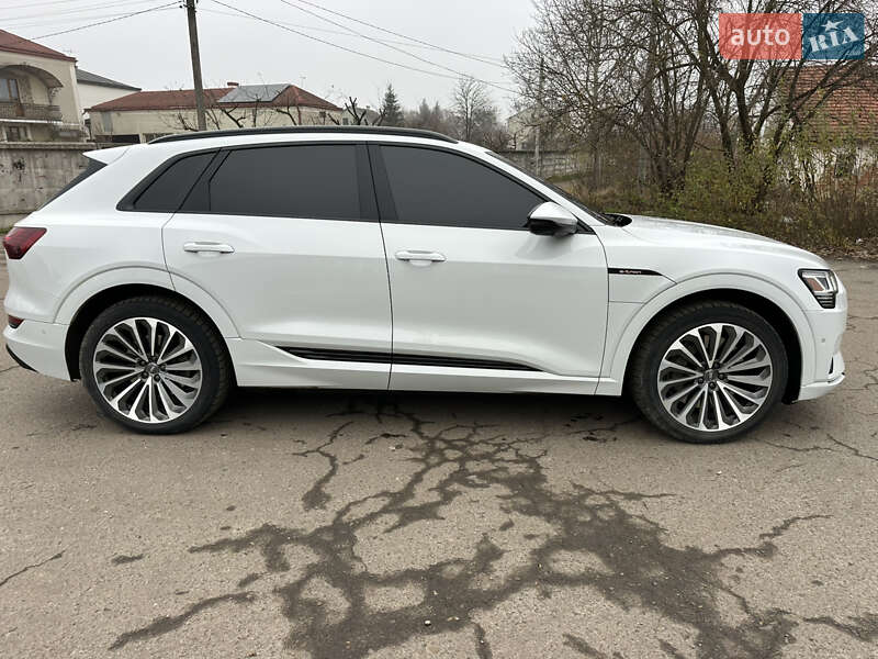 Внедорожник / Кроссовер Audi e-tron 2019 в Львове фото 5 Внедорожник / Кроссовер Audi e-tron 2019 в Львове