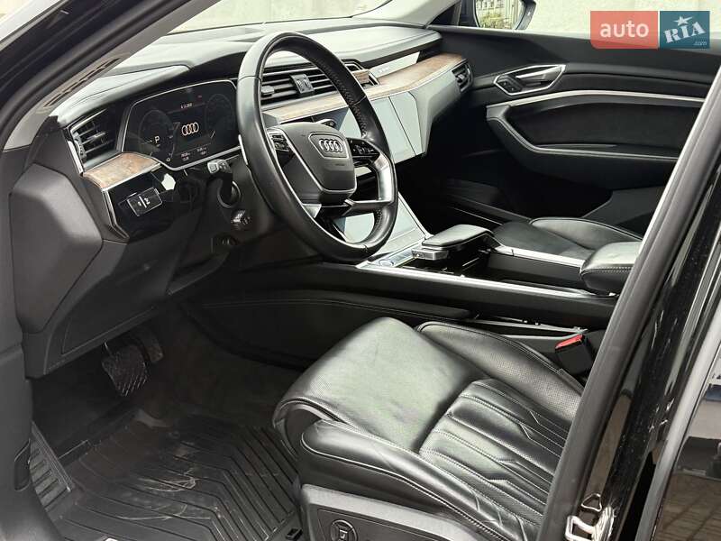Внедорожник / Кроссовер Audi e-tron 2019 в Дрогобыче фото 25 Внедорожник / Кроссовер Audi e-tron 2019 в Дрогобыче