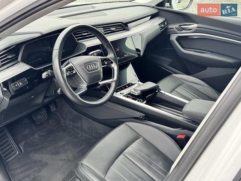 Внедорожник / Кроссовер Audi e-tron 2021 в Львове фото 14 Внедорожник / Кроссовер Audi e-tron 2021 в Львове