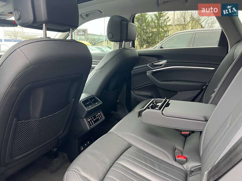 Внедорожник / Кроссовер Audi e-tron 2020 в Ивано-Франковске фото 27 Внедорожник / Кроссовер Audi e-tron 2020 в Ивано-Франковске