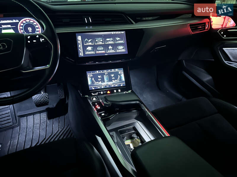 Внедорожник / Кроссовер Audi e-tron 2020 в Кривом Озере