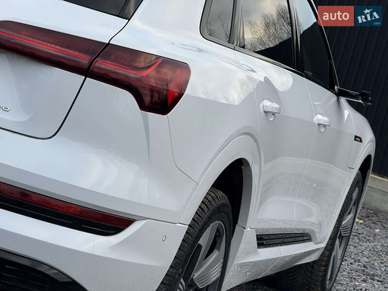 Внедорожник / Кроссовер Audi e-tron 2019 в Дрогобыче фото 22 Внедорожник / Кроссовер Audi e-tron 2019 в Дрогобыче