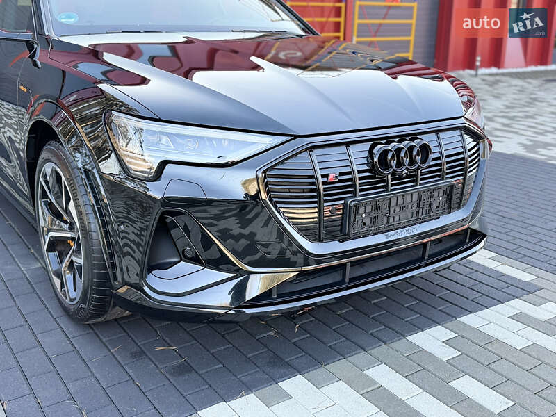 Внедорожник / Кроссовер Audi e-tron 2022 в Львове