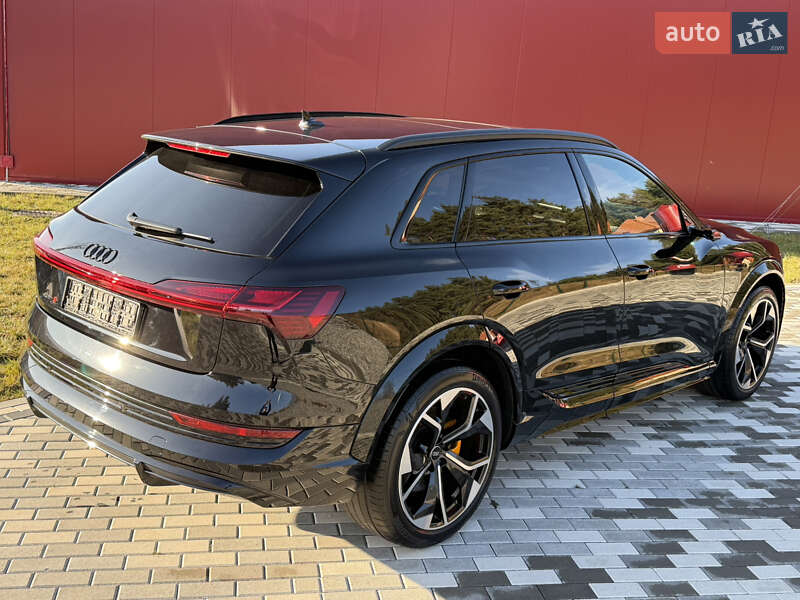 Внедорожник / Кроссовер Audi e-tron 2022 в Львове
