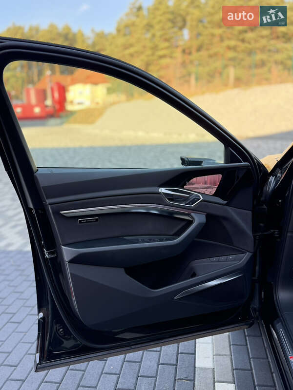 Внедорожник / Кроссовер Audi e-tron 2022 в Львове