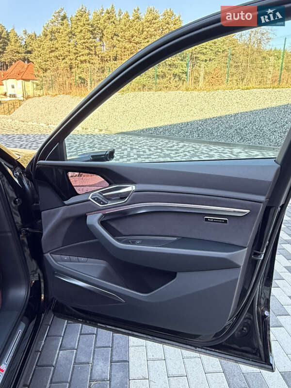 Внедорожник / Кроссовер Audi e-tron 2022 в Львове