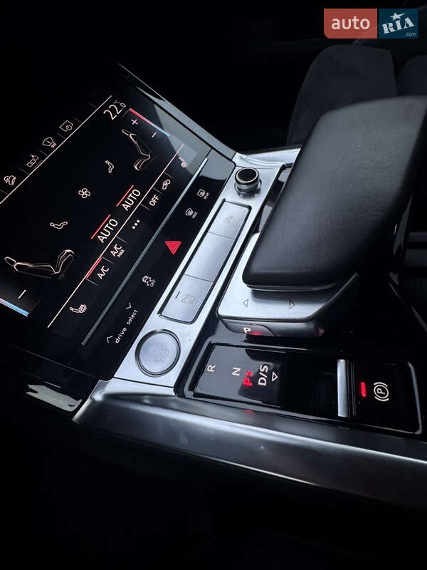 Внедорожник / Кроссовер Audi e-tron 2019 в Луцке фото 17 Внедорожник / Кроссовер Audi e-tron 2019 в Луцке