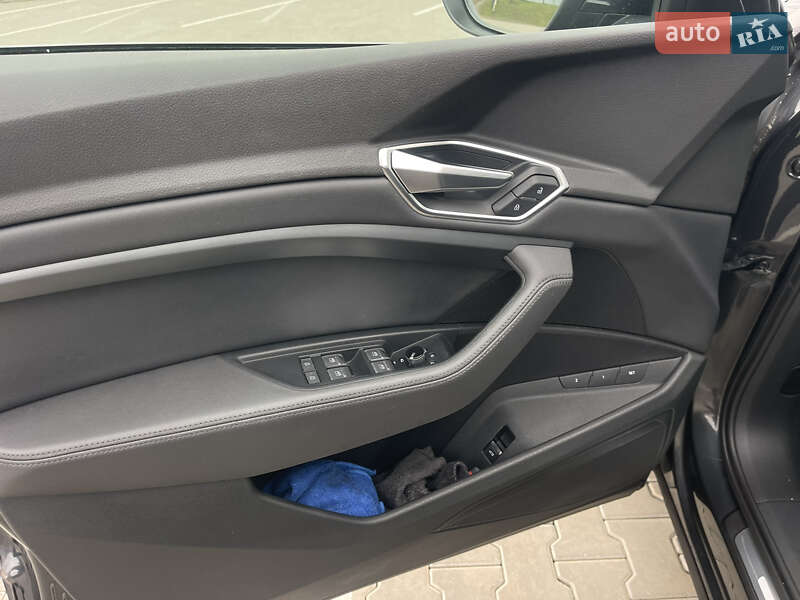 Внедорожник / Кроссовер Audi e-tron 2019 в Черновцах фото 19 Внедорожник / Кроссовер Audi e-tron 2019 в Черновцах
