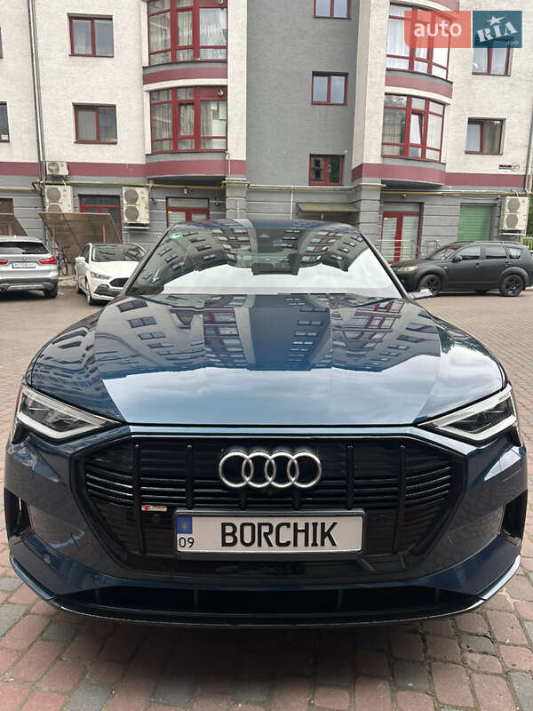 Внедорожник / Кроссовер Audi e-tron 2019 в Ивано-Франковске