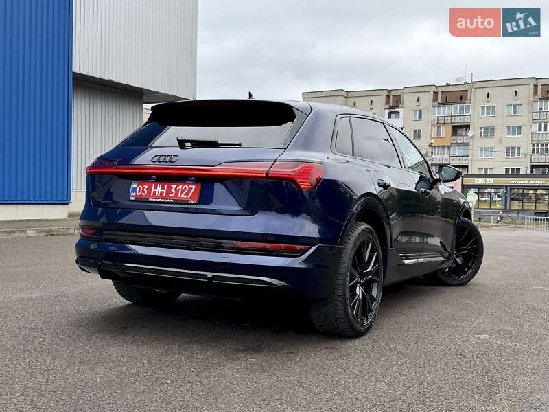 Внедорожник / Кроссовер Audi e-tron 2022 в Ковеле