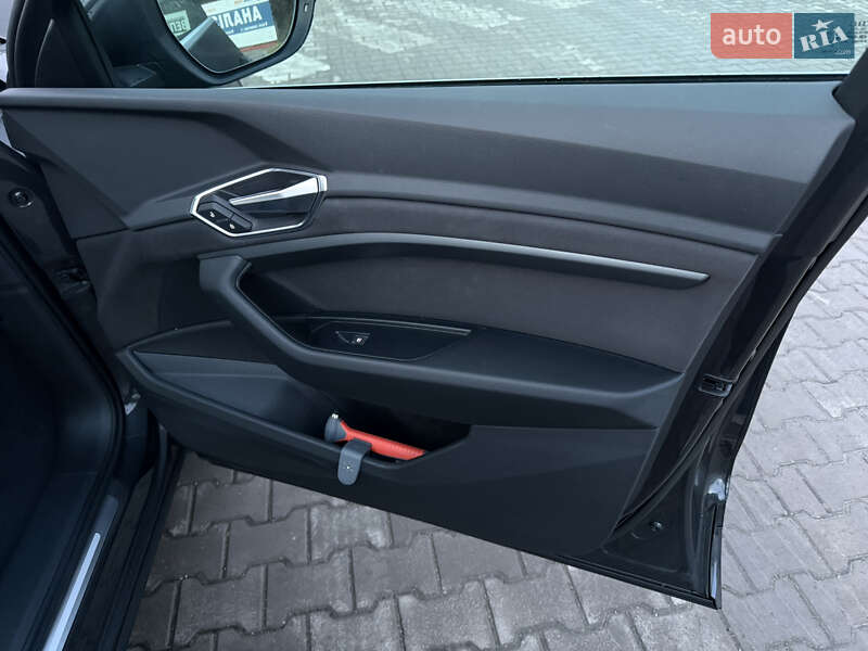 Внедорожник / Кроссовер Audi e-tron 2021 в Тернополе фото 27 Внедорожник / Кроссовер Audi e-tron 2021 в Тернополе