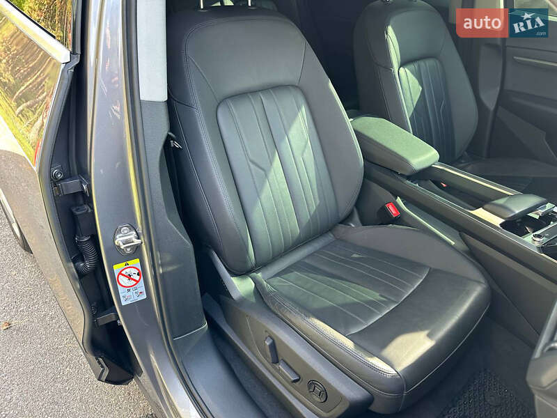 Внедорожник / Кроссовер Audi e-tron 2020 в Житомире фото 12 Внедорожник / Кроссовер Audi e-tron 2020 в Житомире