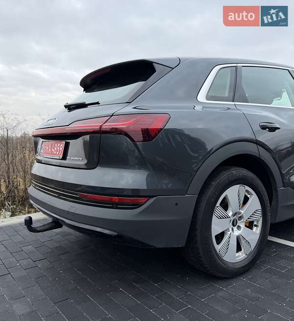 Внедорожник / Кроссовер Audi e-tron 2020 в Ровно