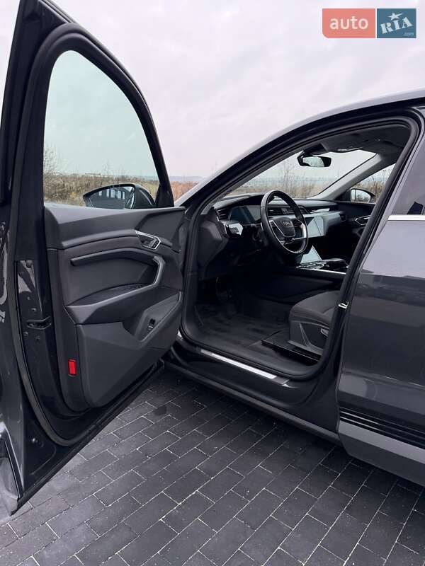 Внедорожник / Кроссовер Audi e-tron 2020 в Ровно