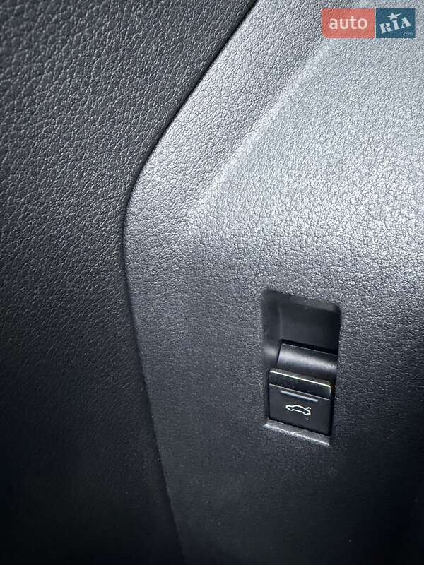 Внедорожник / Кроссовер Audi e-tron 2020 в Ровно