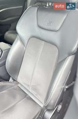 Позашляховик / Кросовер Audi e-tron 2020 в Дніпрі