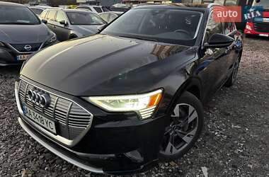 Внедорожник / Кроссовер Audi e-tron 2021 в Киеве