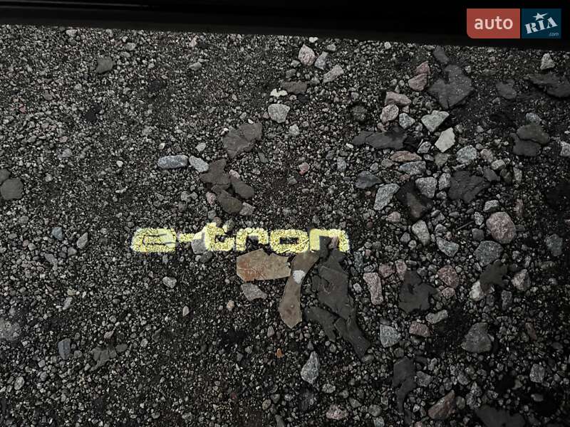 Внедорожник / Кроссовер Audi e-tron 2021 в Киеве фото 11 Внедорожник / Кроссовер Audi e-tron 2021 в Киеве