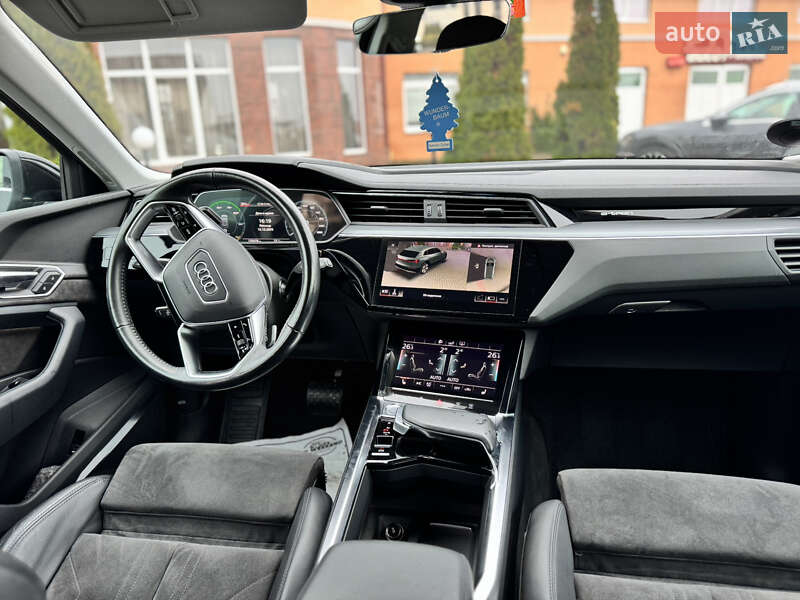 Внедорожник / Кроссовер Audi e-tron 2020 в Мукачево