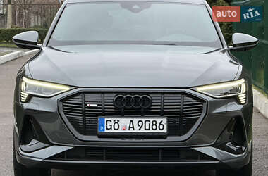 Внедорожник / Кроссовер Audi e-tron 2022 в Ровно