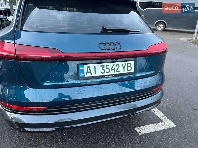 Внедорожник / Кроссовер Audi e-tron 2022 в Киеве фото 2 Внедорожник / Кроссовер Audi e-tron 2022 в Киеве