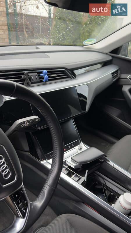 Внедорожник / Кроссовер Audi e-tron 2020 в Львове