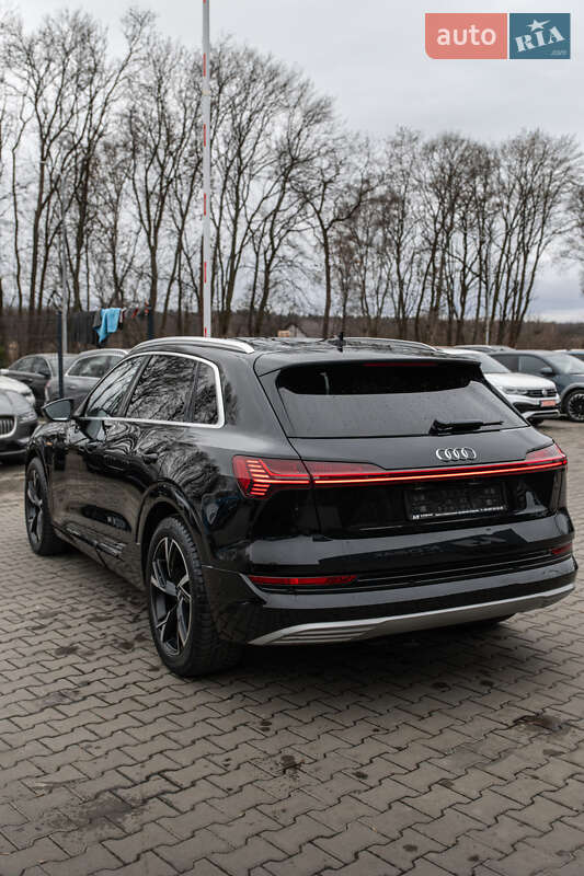 Внедорожник / Кроссовер Audi e-tron 2021 в Львове фото 39 Внедорожник / Кроссовер Audi e-tron 2021 в Львове