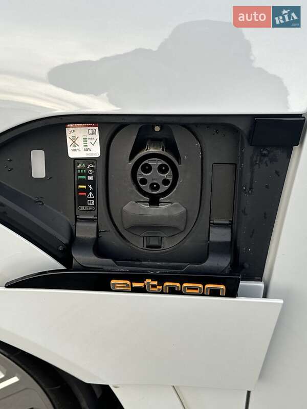 Внедорожник / Кроссовер Audi e-tron 2019 в Дрогобыче фото 42 Внедорожник / Кроссовер Audi e-tron 2019 в Дрогобыче