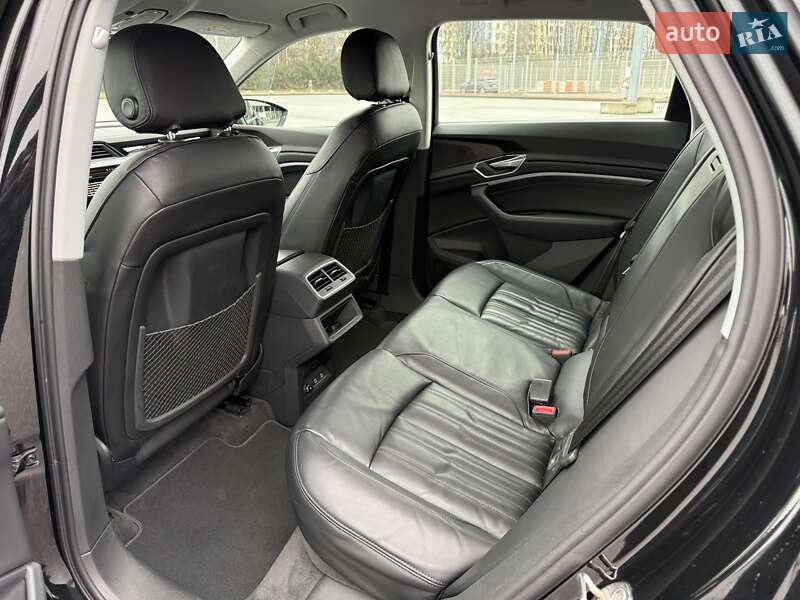 Внедорожник / Кроссовер Audi e-tron 2020 в Львове