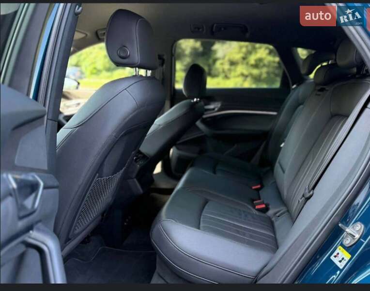 Внедорожник / Кроссовер Audi e-tron 2021 в Черновцах