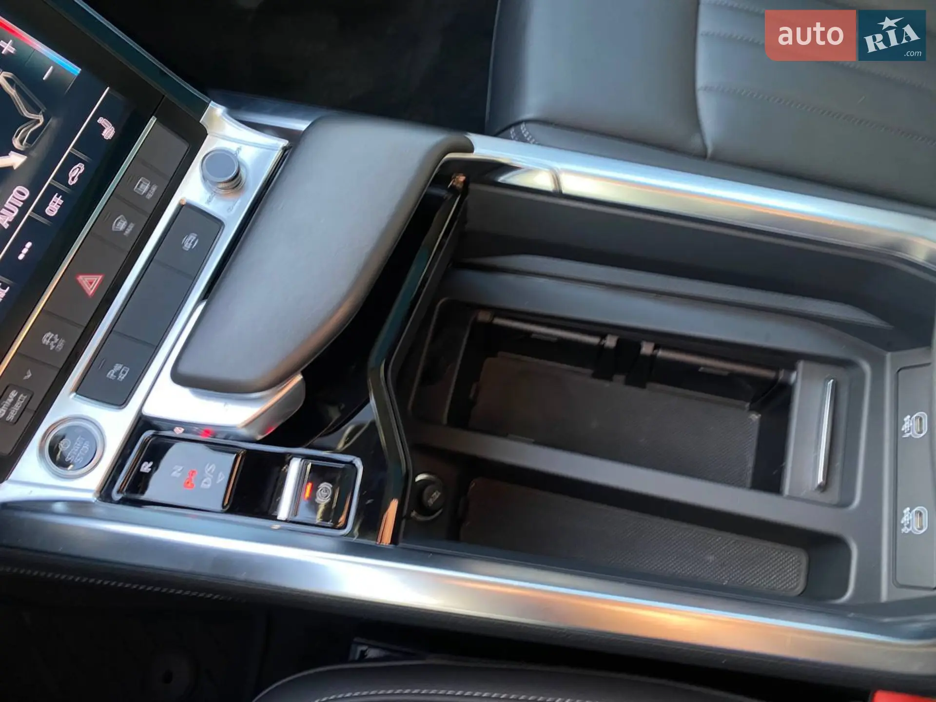 2021 Audi e-tron - мініатюра 18