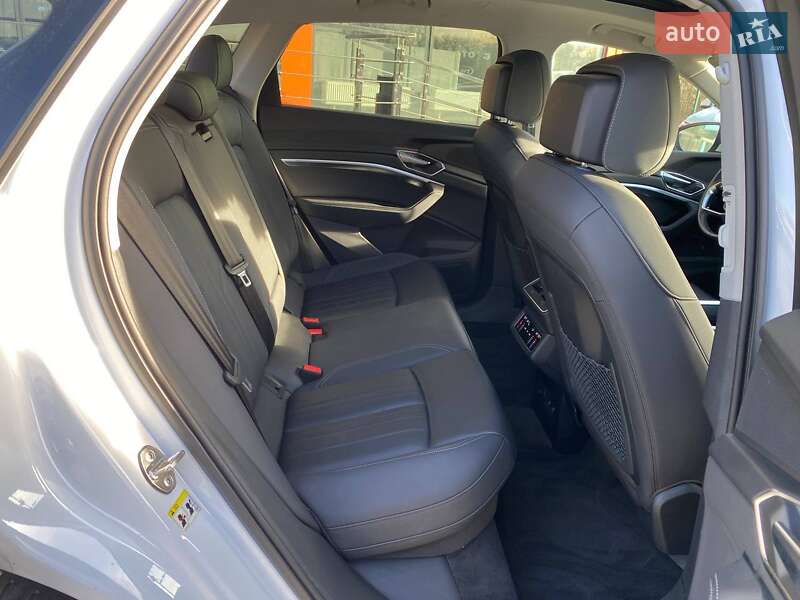 Внедорожник / Кроссовер Audi e-tron 2021 в Львове фото 24 Внедорожник / Кроссовер Audi e-tron 2021 в Львове