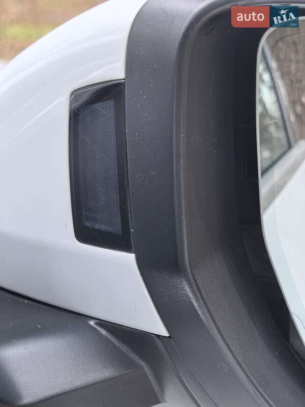 Внедорожник / Кроссовер Audi e-tron 2019 в Киеве