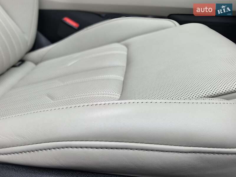 Внедорожник / Кроссовер Audi e-tron 2019 в Киеве