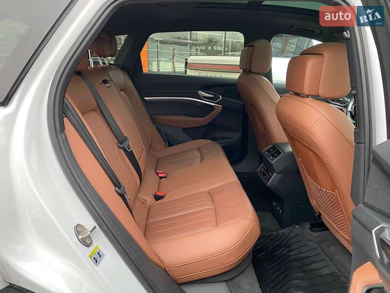 Внедорожник / Кроссовер Audi e-tron 2021 в Львове фото 21 Внедорожник / Кроссовер Audi e-tron 2021 в Львове