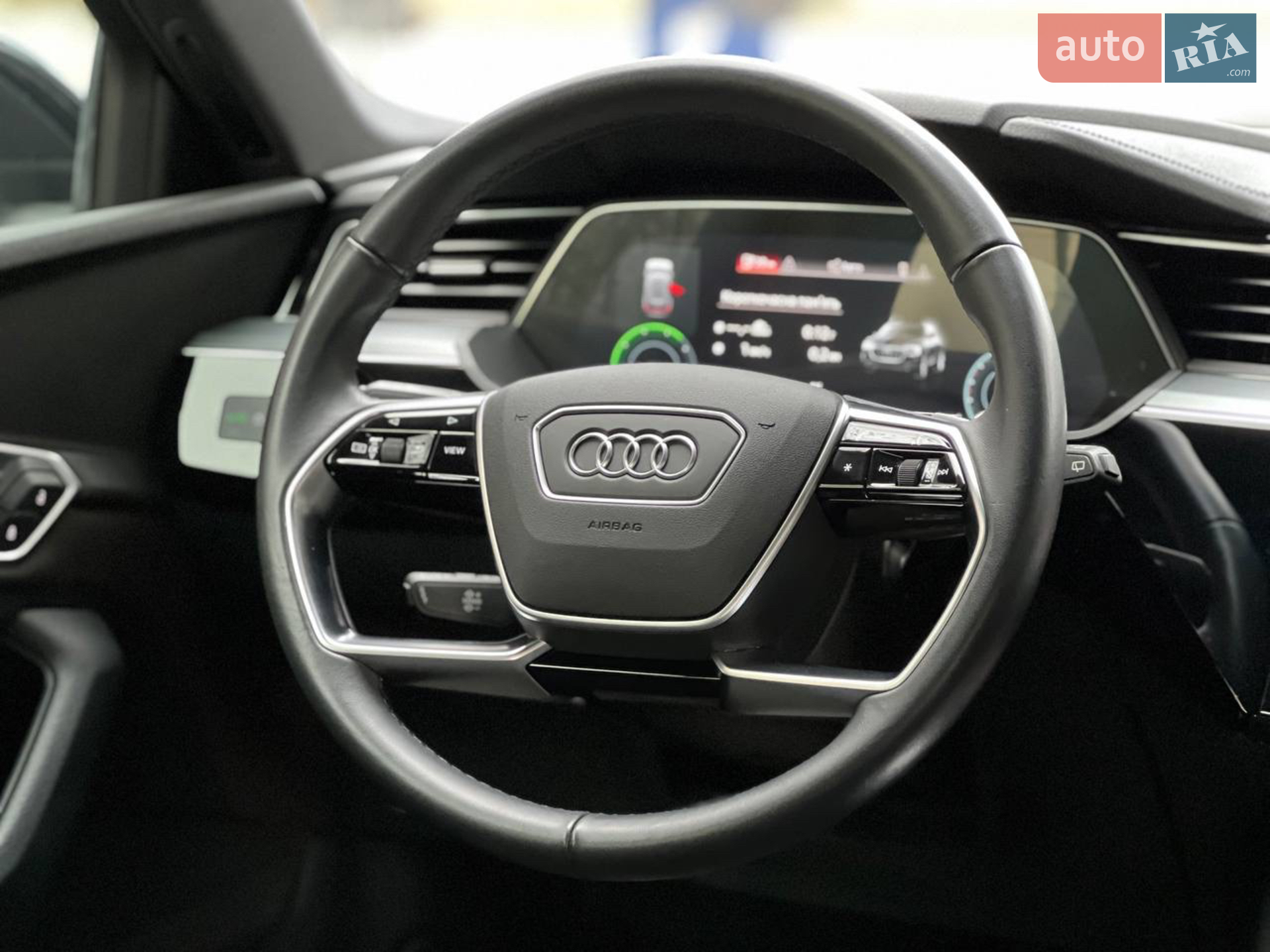 2022 Audi e-tron - мініатюра 38