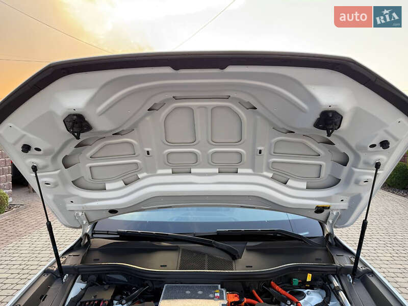 Внедорожник / Кроссовер Audi e-tron 2020 в Ровно