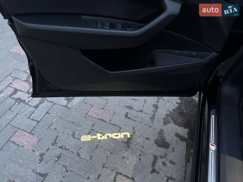 Внедорожник / Кроссовер Audi e-tron 2021 в Житомире фото 22 Внедорожник / Кроссовер Audi e-tron 2021 в Житомире