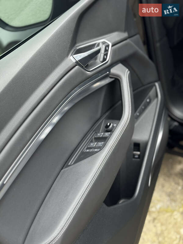 Внедорожник / Кроссовер Audi e-tron 2019 в Дрогобыче