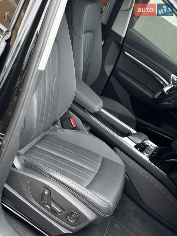 Внедорожник / Кроссовер Audi e-tron 2019 в Дрогобыче