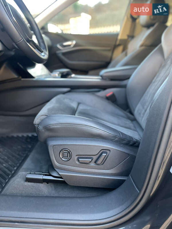 Внедорожник / Кроссовер Audi e-tron 2020 в Самборе фото 32 Внедорожник / Кроссовер Audi e-tron 2020 в Самборе