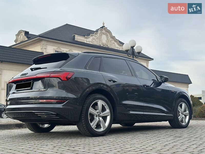 Внедорожник / Кроссовер Audi e-tron 2019 в Мукачево фото 3 Внедорожник / Кроссовер Audi e-tron 2019 в Мукачево
