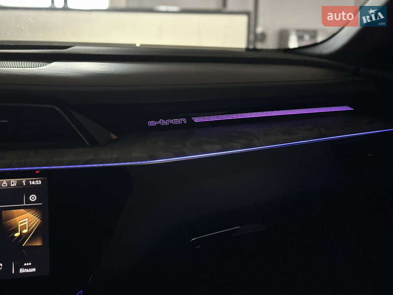 Внедорожник / Кроссовер Audi e-tron 2019 в Мукачево фото 24 Внедорожник / Кроссовер Audi e-tron 2019 в Мукачево