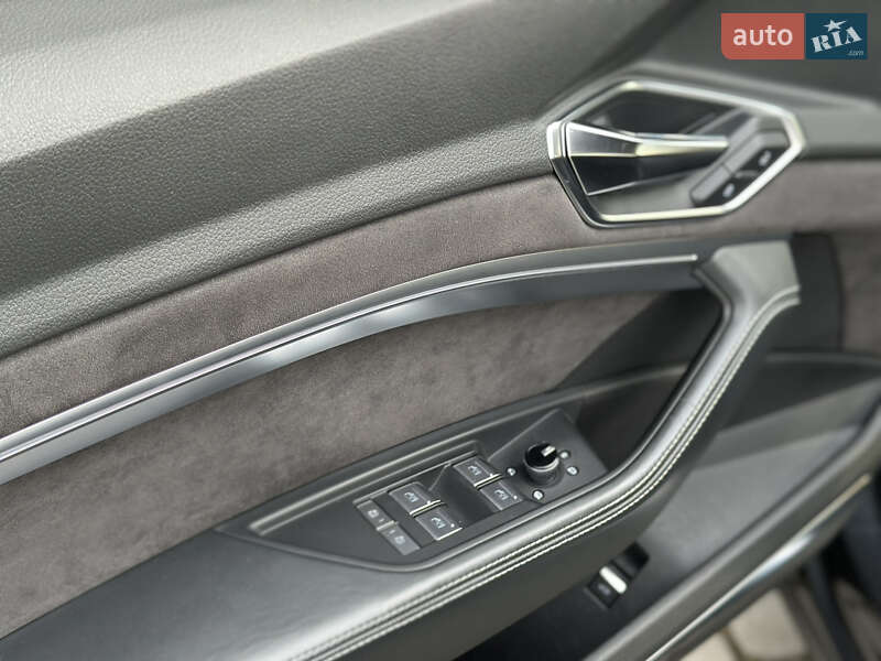 Внедорожник / Кроссовер Audi e-tron 2019 в Мукачево фото 53 Внедорожник / Кроссовер Audi e-tron 2019 в Мукачево