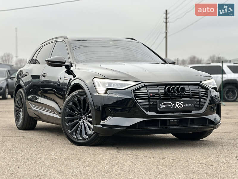 Внедорожник / Кроссовер Audi e-tron 2019 в Киеве
